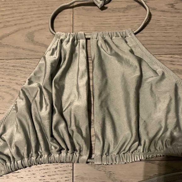 2/$30 ✨ Missguided Swim Halter Grey Bikini - top size US 2. Bottom size US 6 - Picture 3 of 5